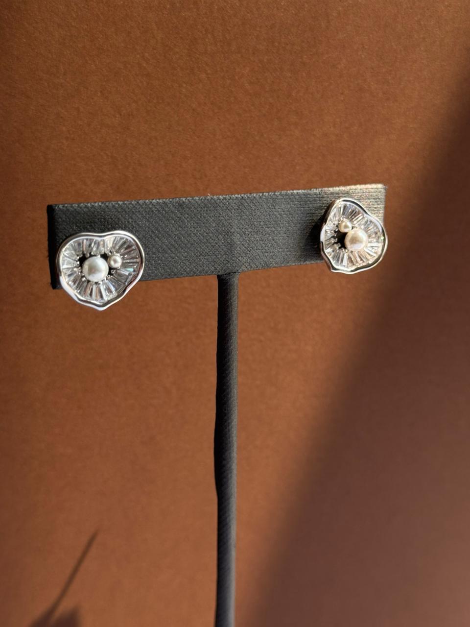 ARETES PERLA